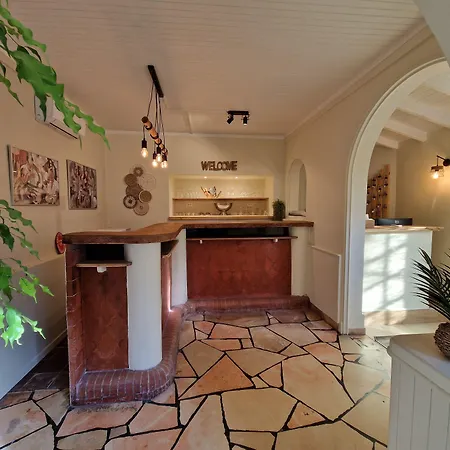 Le Cosy Hotel 3*