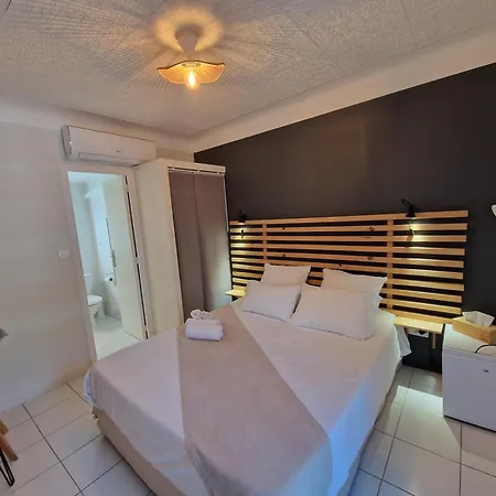 Le Cosy Hotel