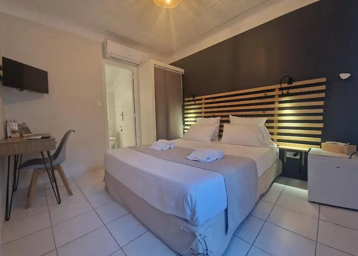 Le Cosy Hotel 3*