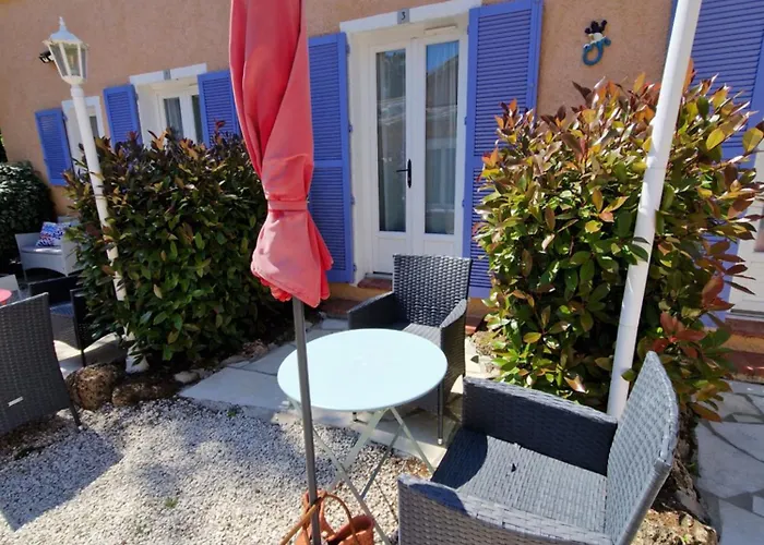 Le Cosy Hotel