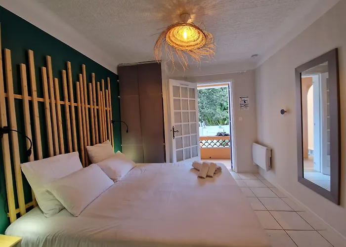 Le Cosy Hotel