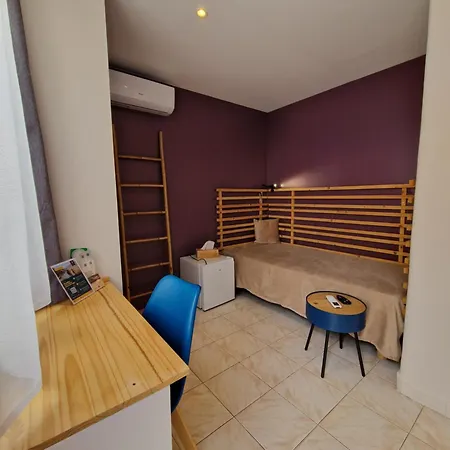 Le Cosy *