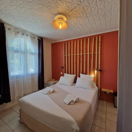 Le Cosy Hotel *