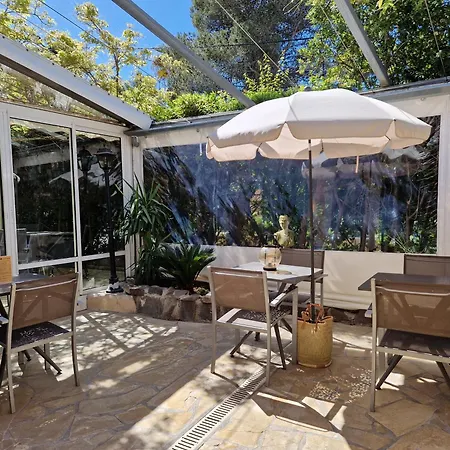 Le Cosy Ξενοδοχείο