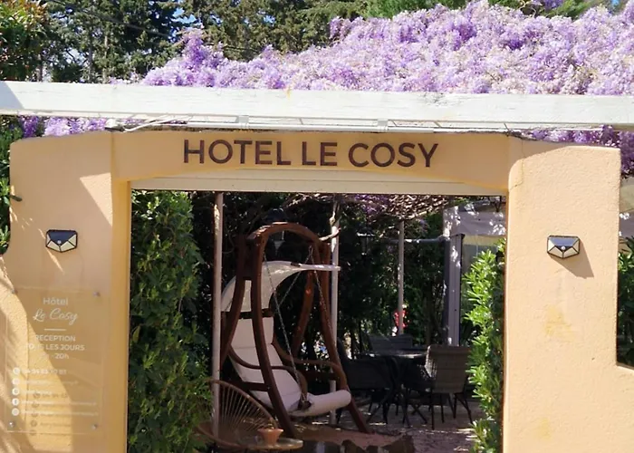 Le Cosy 3*